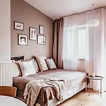 Turnkey I Main Bus Station Appartement Praag