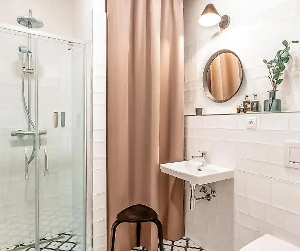 Turnkey I Main Bus Station Apartment Prag